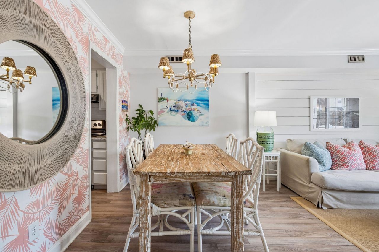 759 Center Street Photo 8