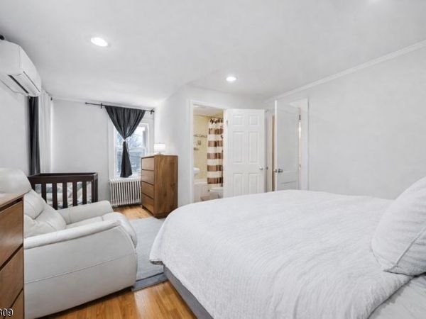 6 Franklin Ave, Montclair, NJ 07042