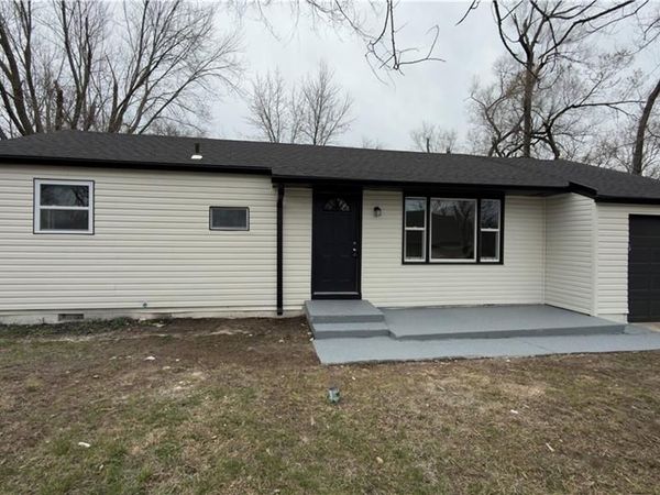 7207 E 86th Street, Kansas City, MO 64138