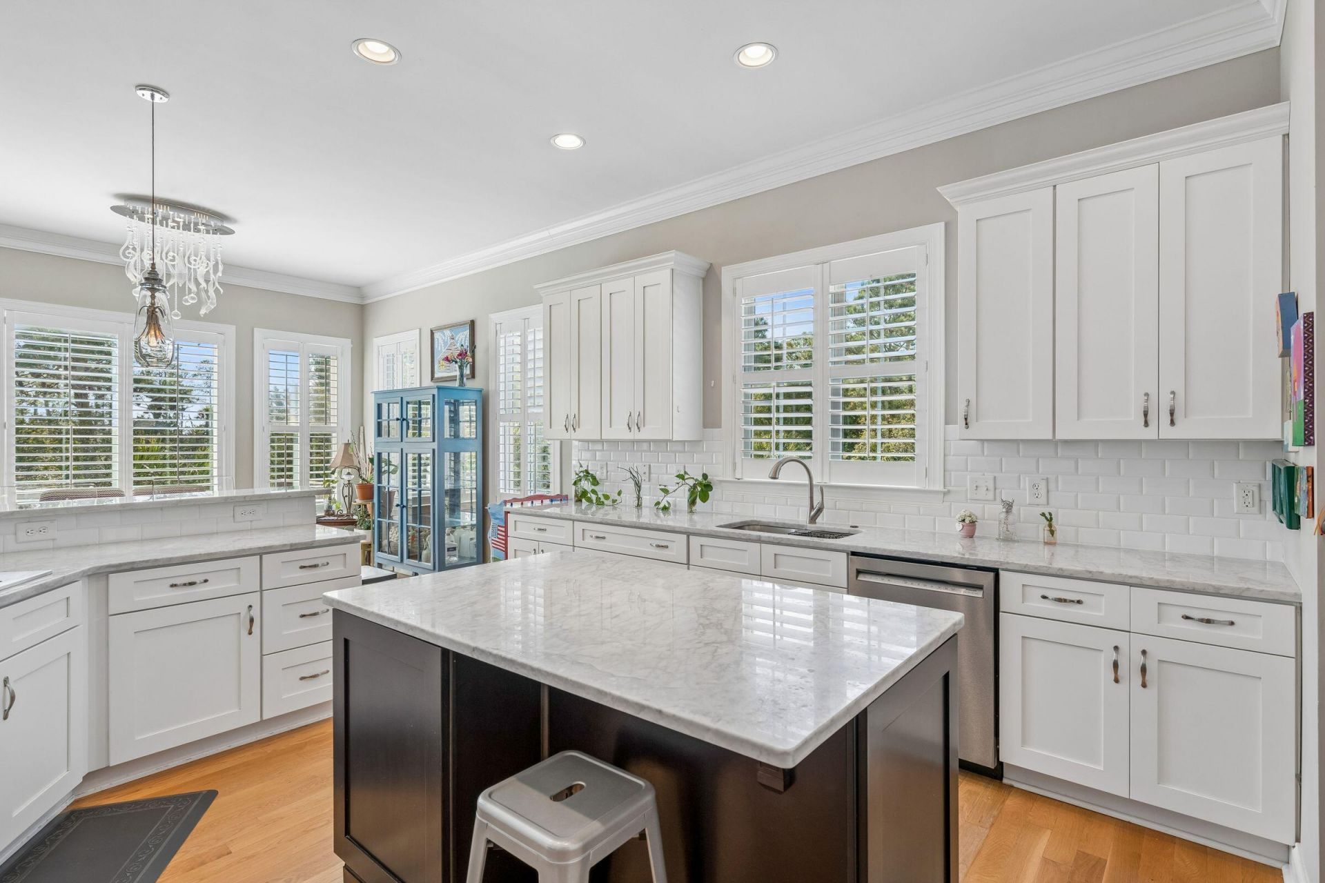 1828 Delacourt Avenue Photo 19