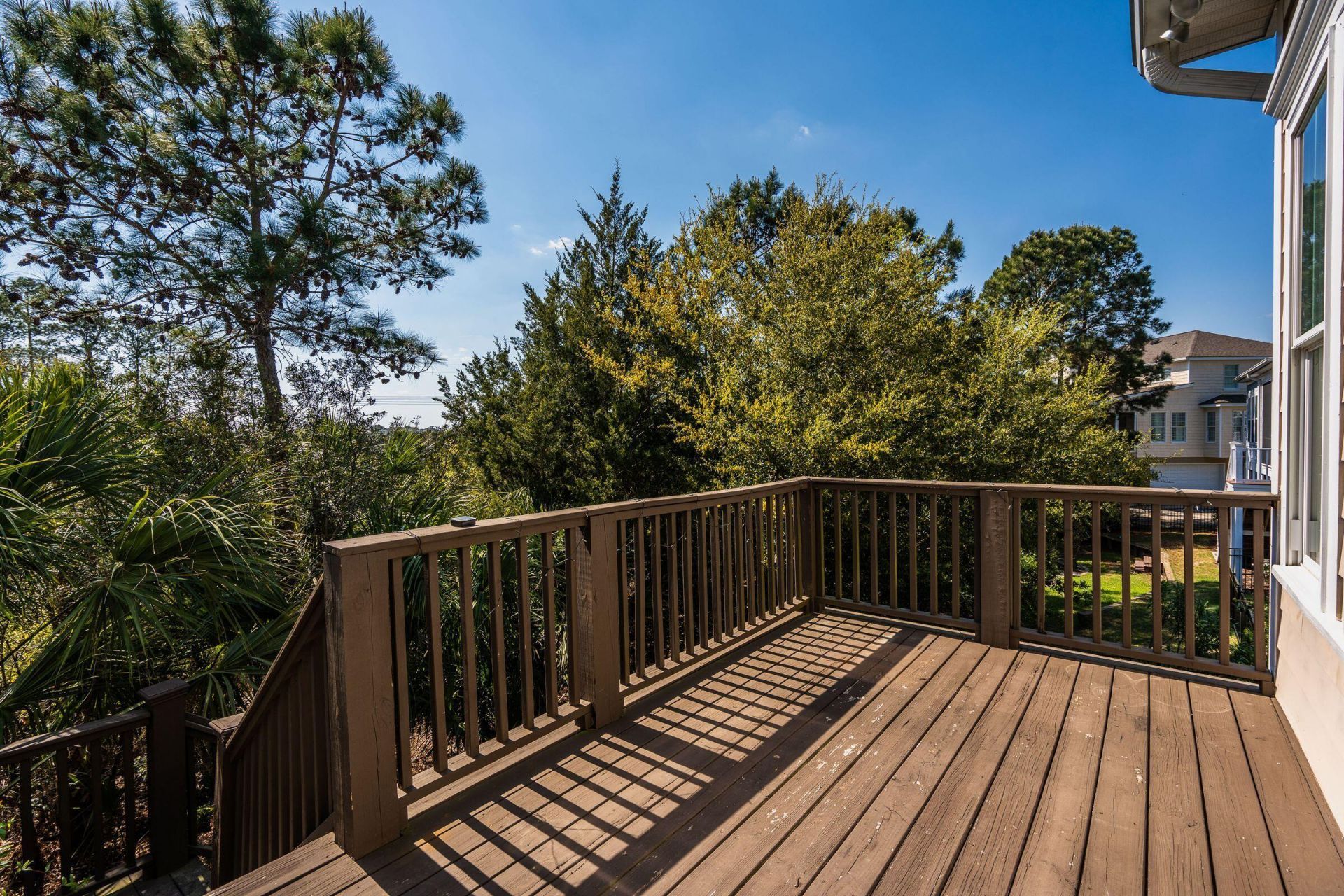 1828 Delacourt Avenue Photo 32