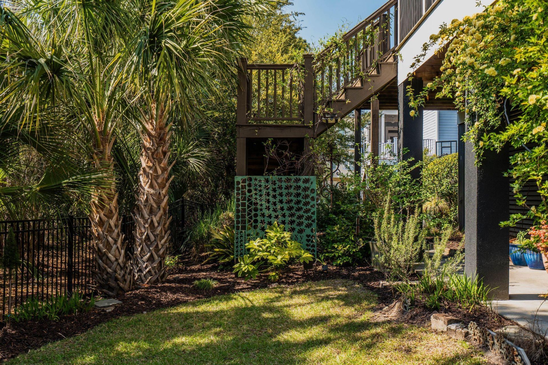 1828 Delacourt Avenue Photo 35