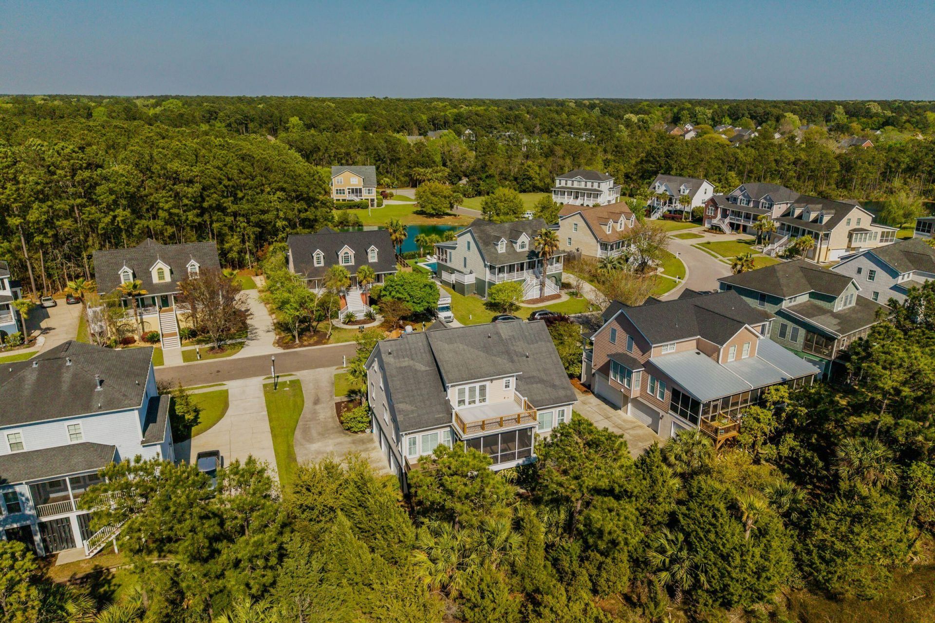 1828 Delacourt Avenue Photo 39