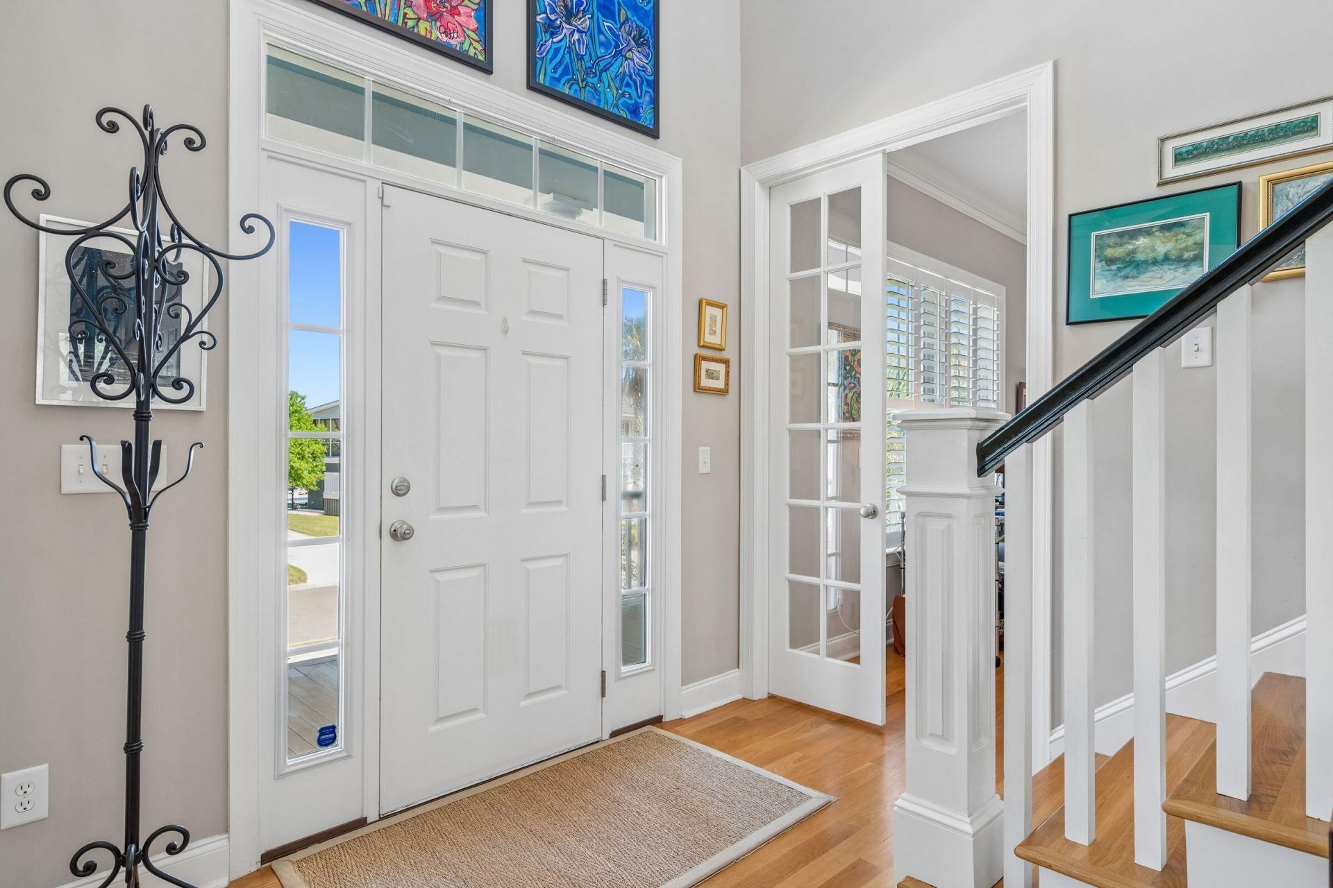 1828 Delacourt Avenue Photo 5