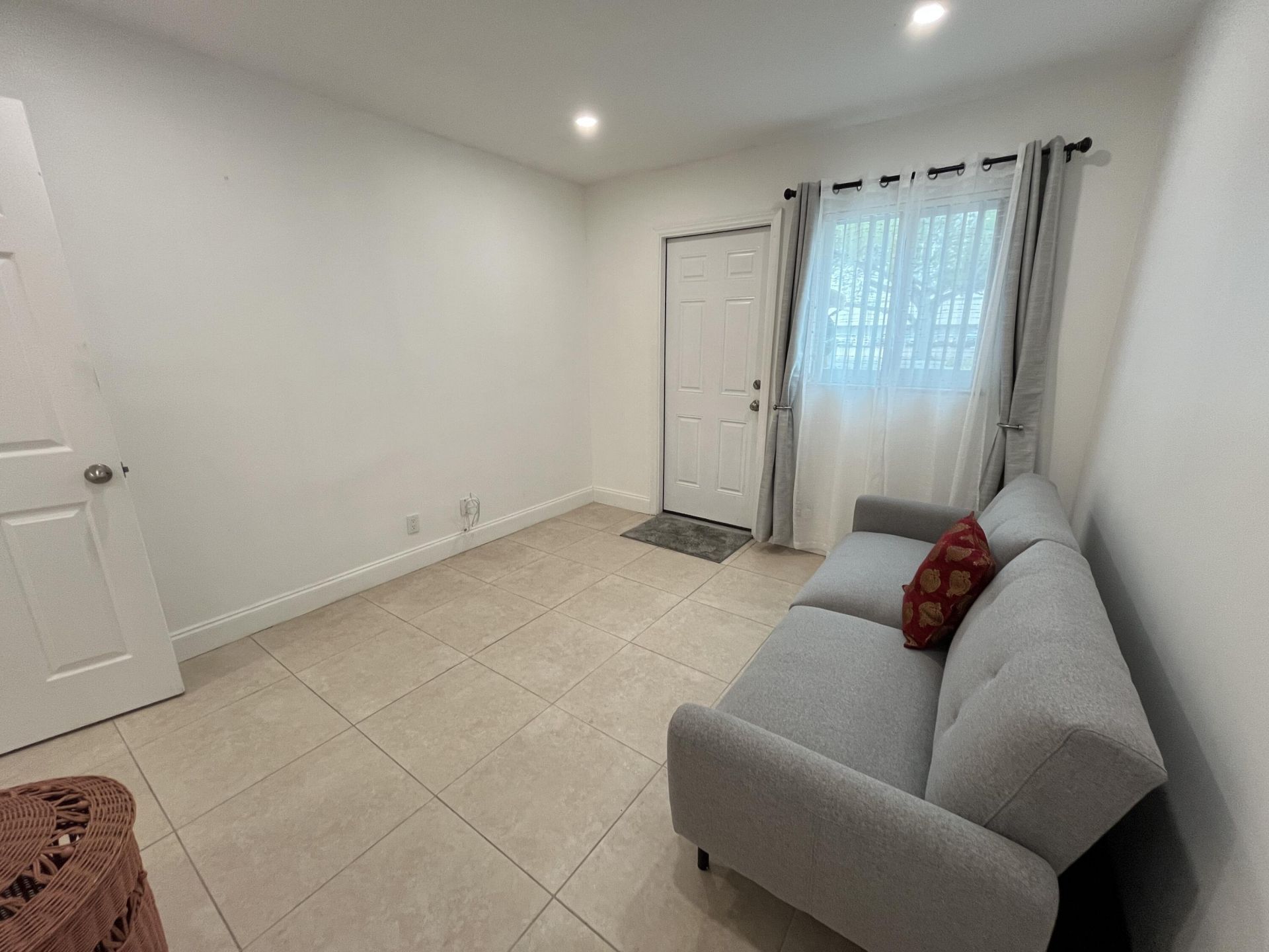 2100 NE 38th Street, Unit 128, Lighthouse Point, FL 33064 Photo