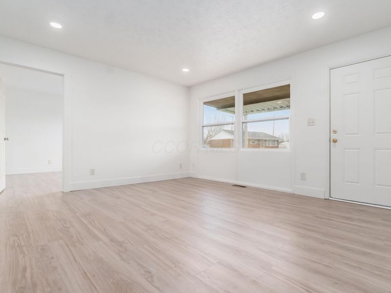 5301 Negley Court, Columbus, OH 43232 Photo 11