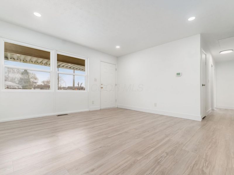 5301 Negley Court, Columbus, OH 43232 Photo 13