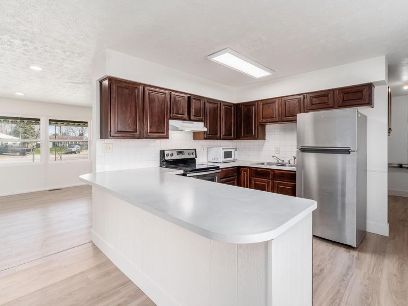 5301 Negley Court, Columbus, OH 43232 Photo 16