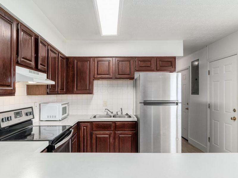 5301 Negley Court, Columbus, OH 43232 Photo 19