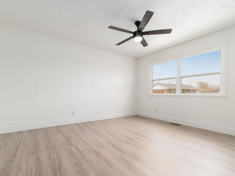 5301 Negley Court, Columbus, OH 43232 Photo 27