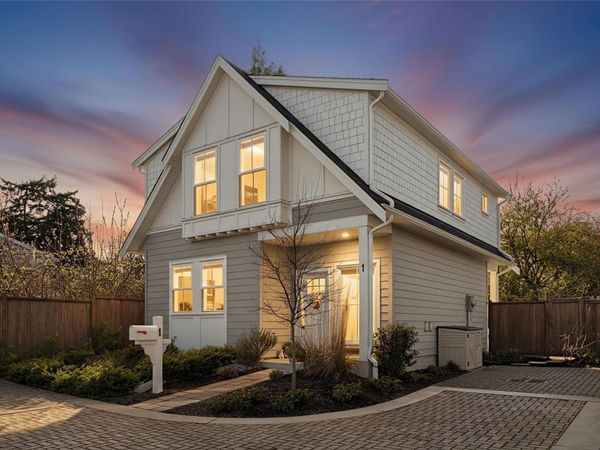 3120 Washington Ave, Unit 1, Victoria, BC V9A 1P6