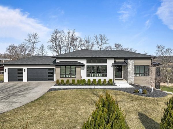 W4536 W Lakeview Glen DRIVE, Lake Geneva, WI 53147