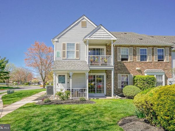 3802 B ADELAIDE DRIVE, MOUNT LAUREL, NJ 08054