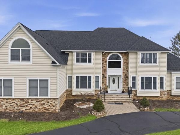 3 COLE COURT , FLEMINGTON, NJ 08822