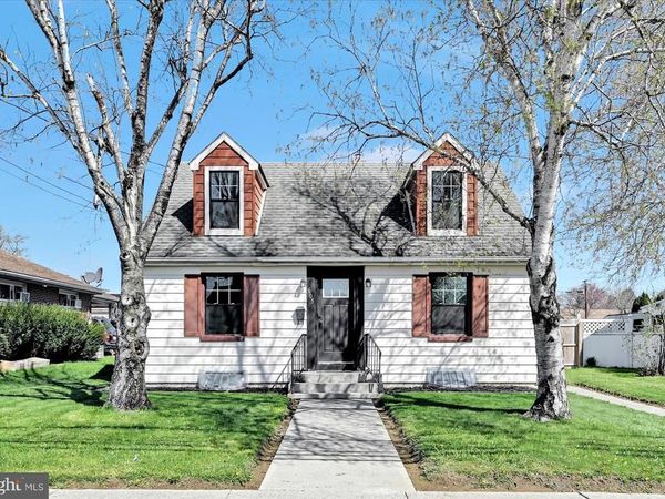 605 E LEHMAN STREET, LEBANON, PA 17046