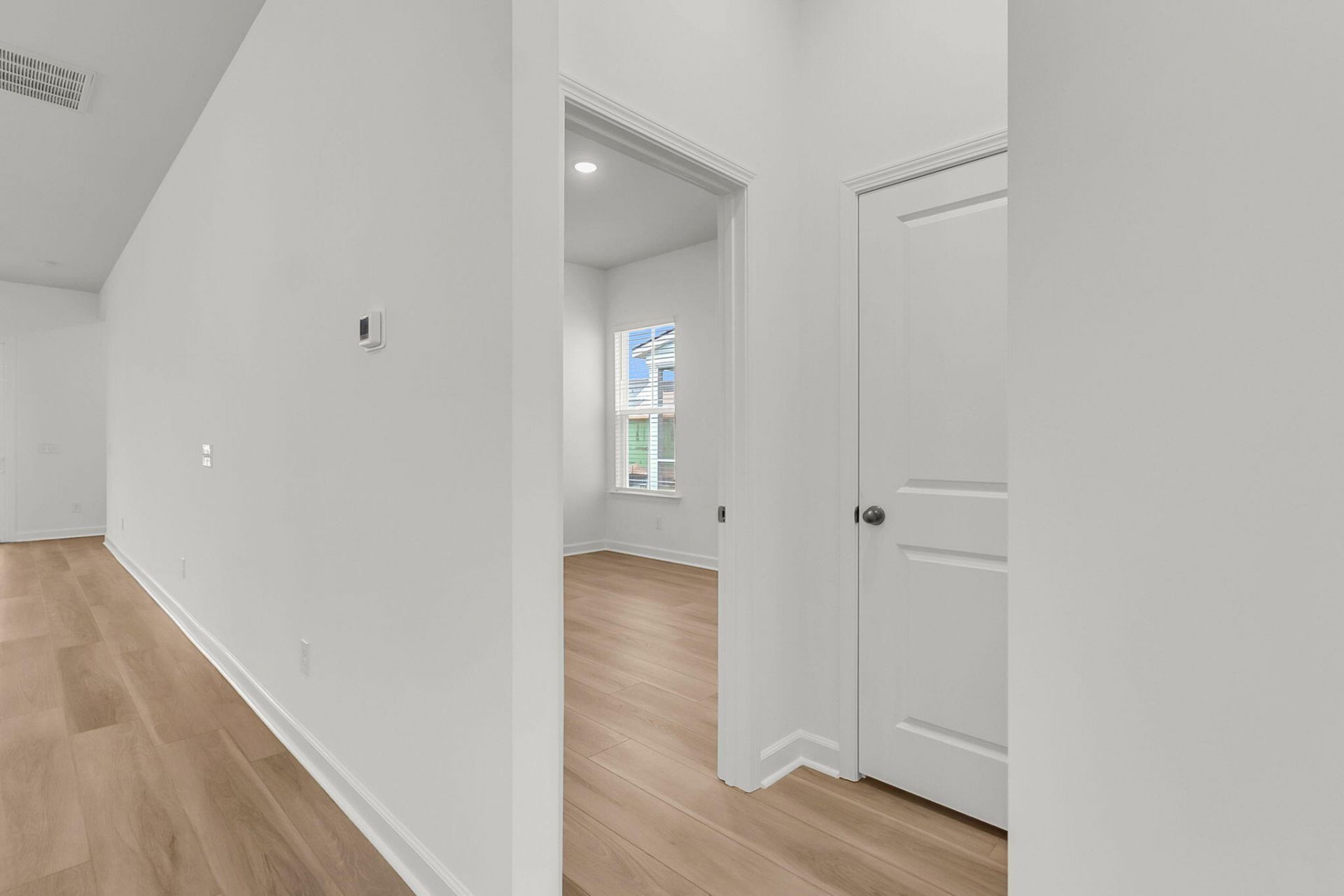 777 Blueway Avenue Photo 30