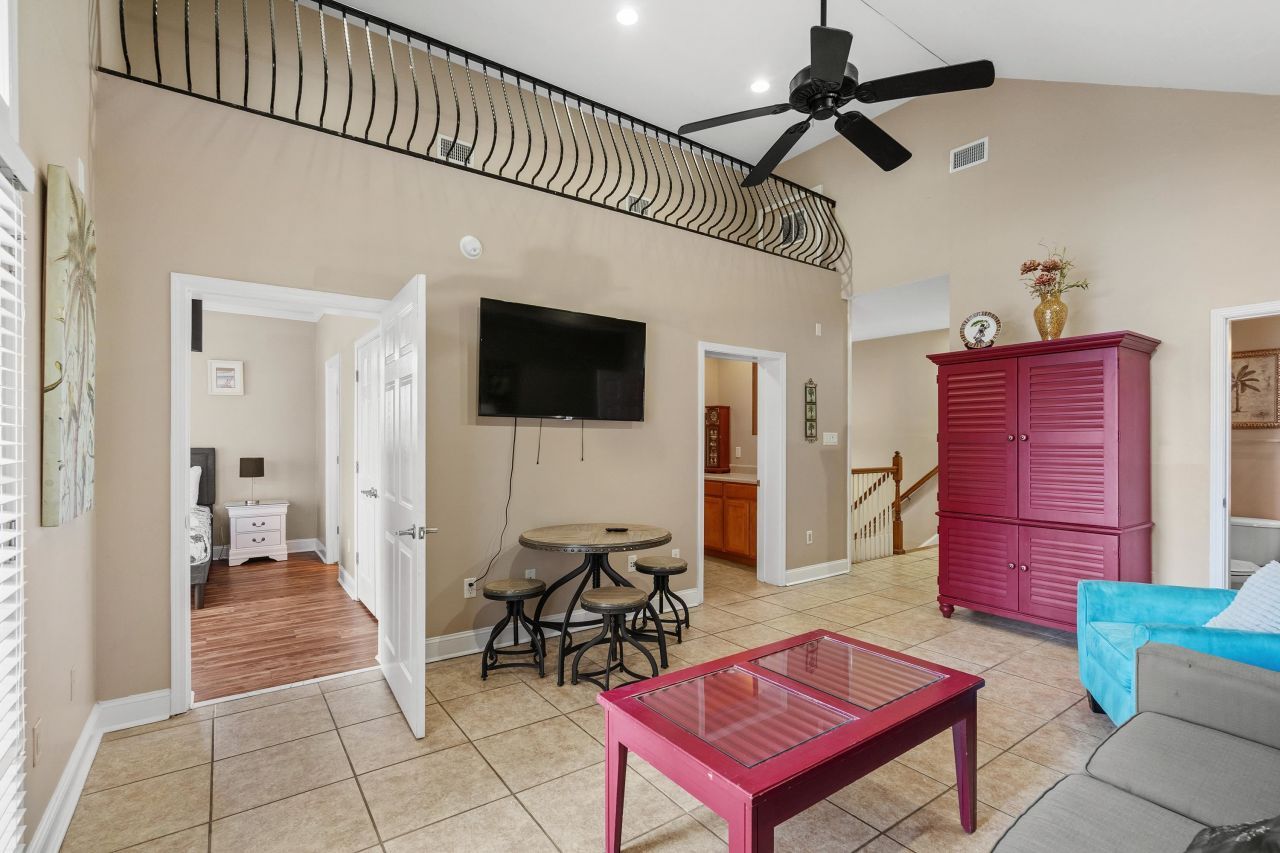 213 76th Ave. N Photo 18