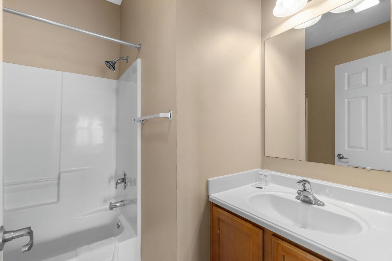 213 76th Ave. N Photo 32