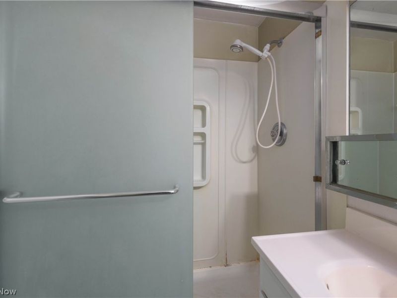 12520 Edgewater Drive, Unit 210, Lakewood, OH 44107 Photo 34