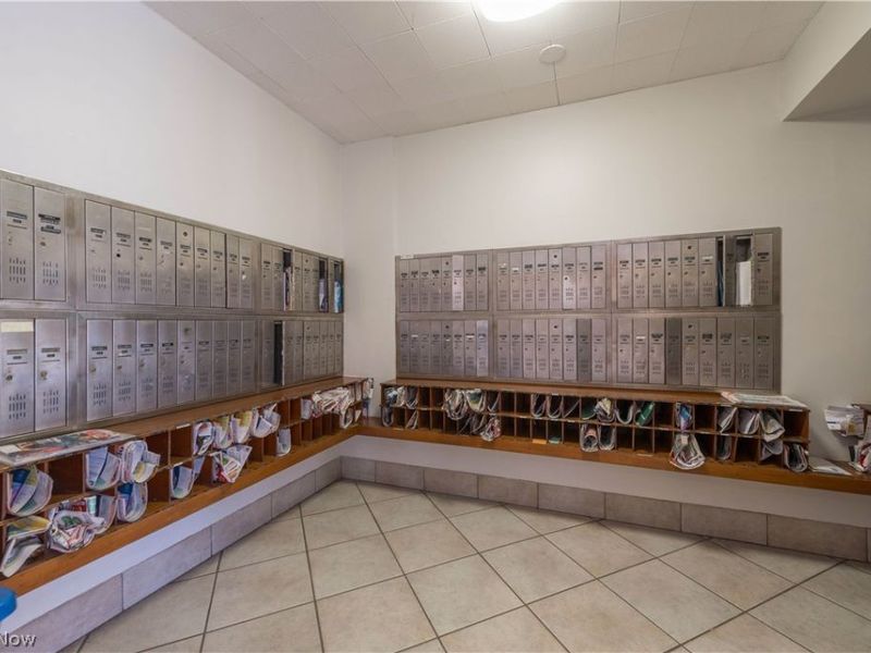 12520 Edgewater Drive, Unit 210, Lakewood, OH 44107 Photo 6