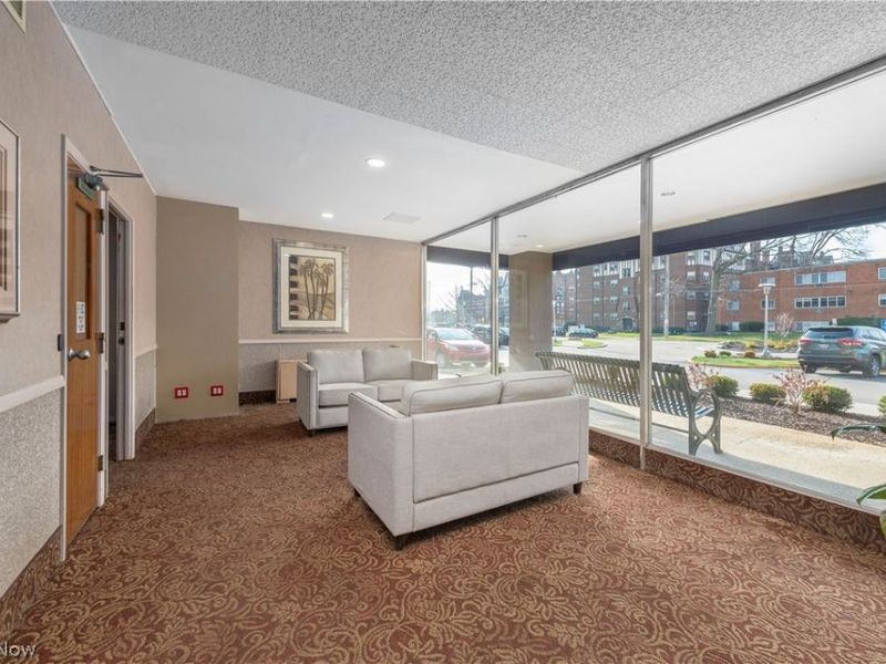 12520 Edgewater Drive, Unit 210, Lakewood, OH 44107 Photo 8