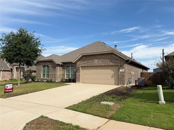 637 Peach Lane, Burleson, TX 76028