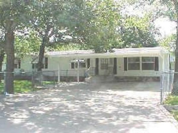 820 Branding Iron Trail, Granbury, TX 76049