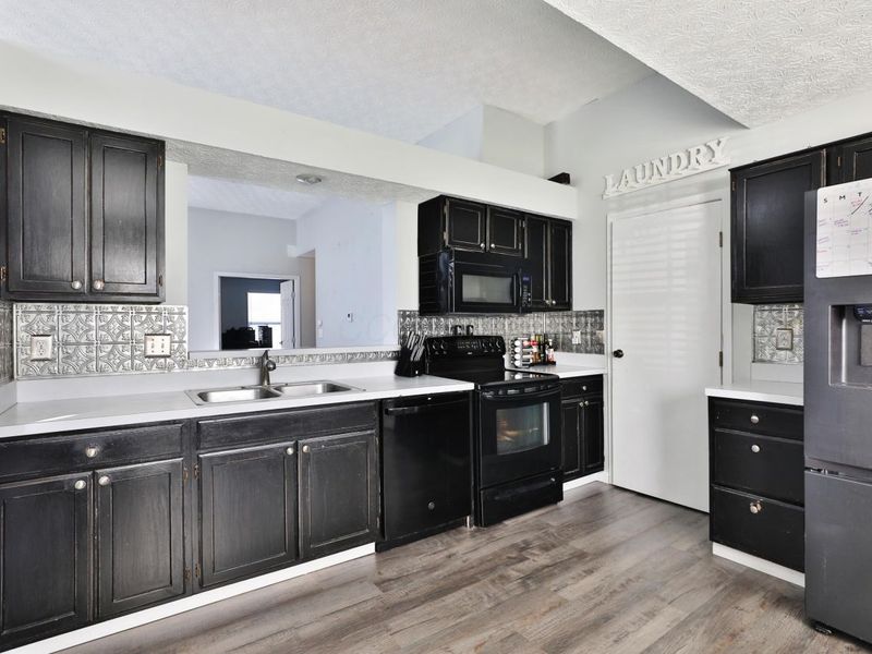 3079 Alderbrook Drive, Pickerington, OH 43147 Photo 7