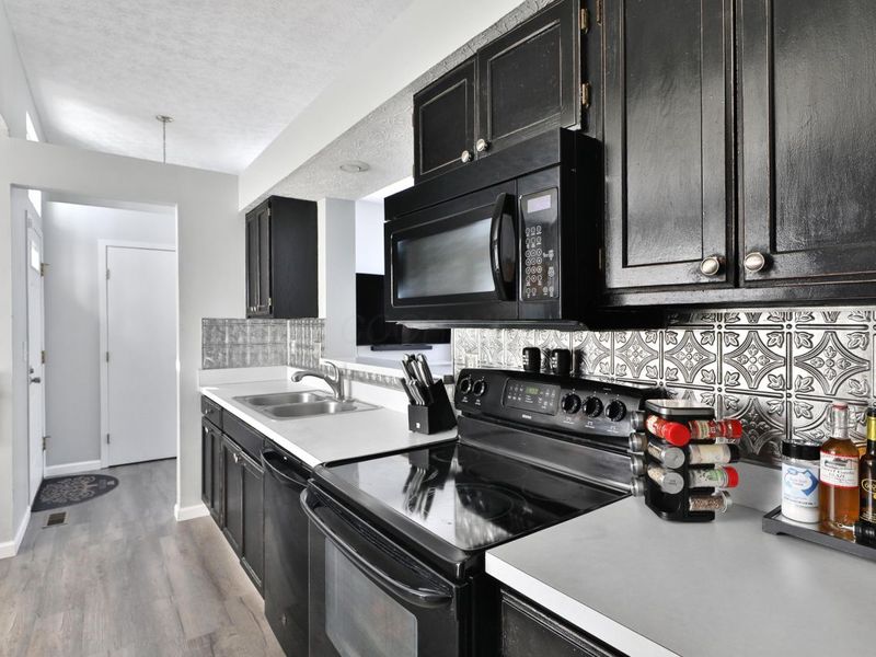 3079 Alderbrook Drive, Pickerington, OH 43147 Photo 9