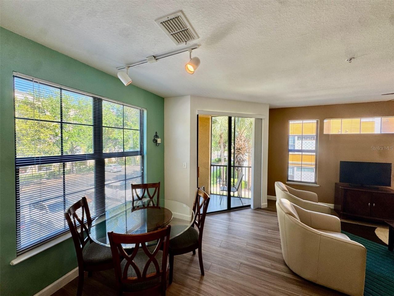 8341 38th Street Circle E, Unit 201, Sarasota, FL 34243 Photo