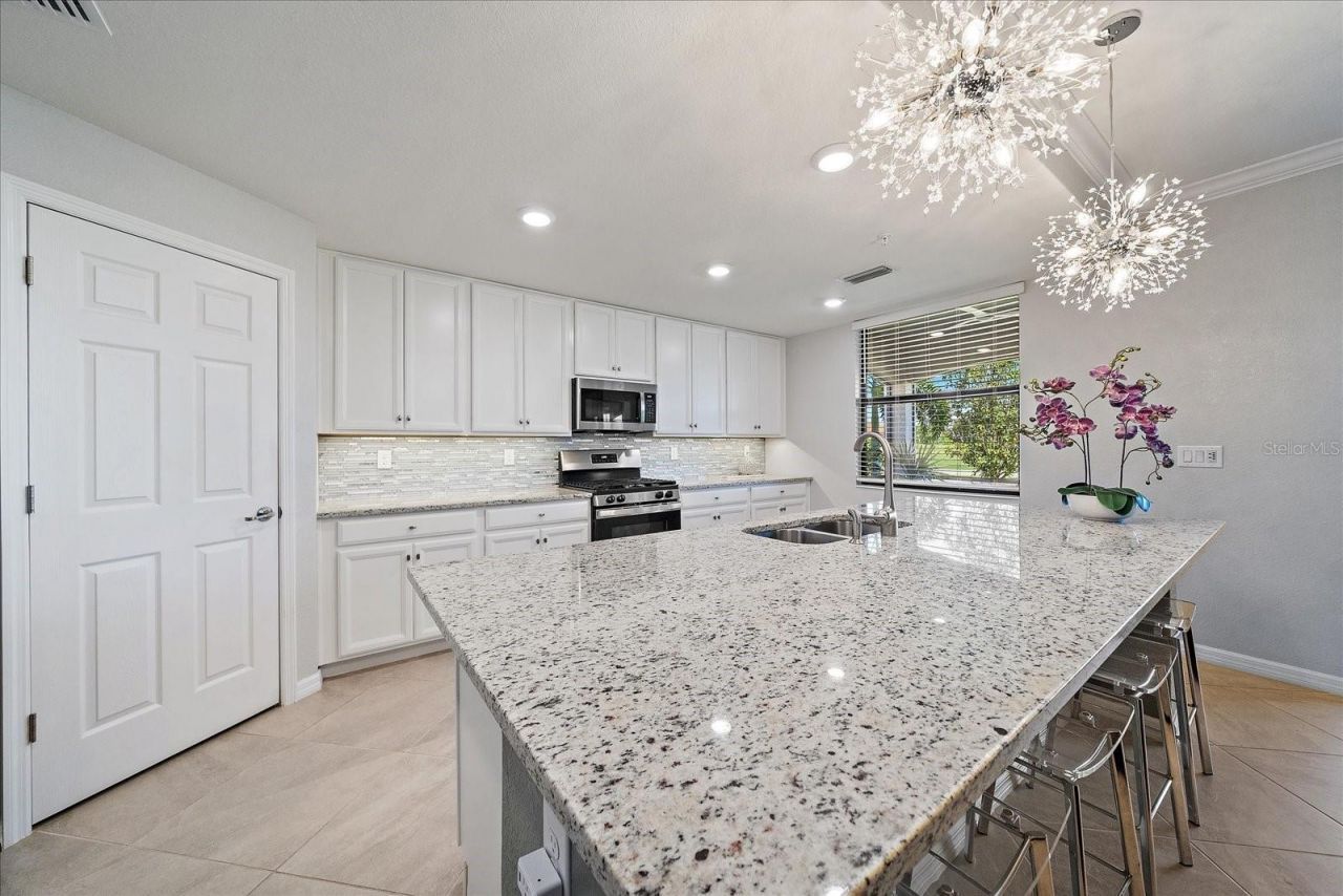 18027 Gawthrop Drive, Unit 101, Bradenton, FL 34211 Photo