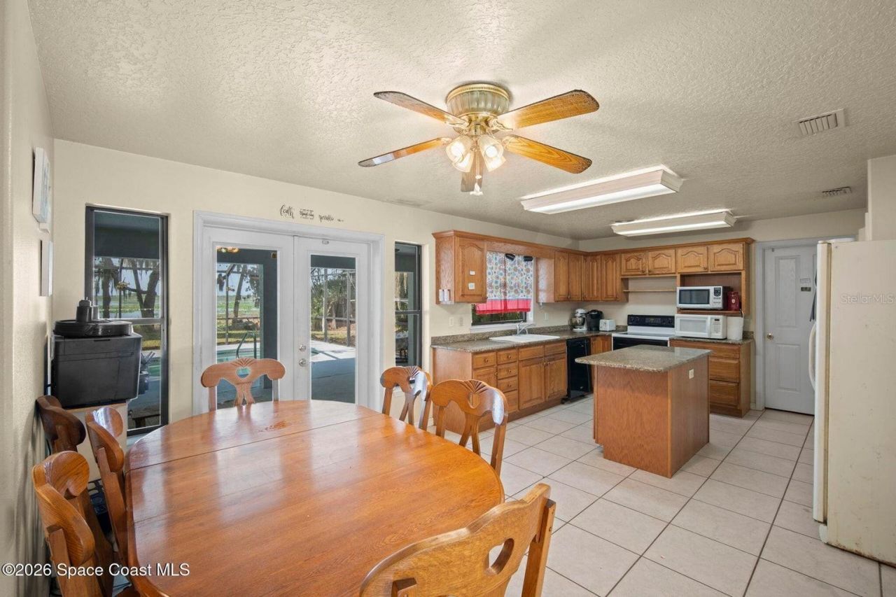 130 N Carpenter Road , Titusville, FL 32796 Photo