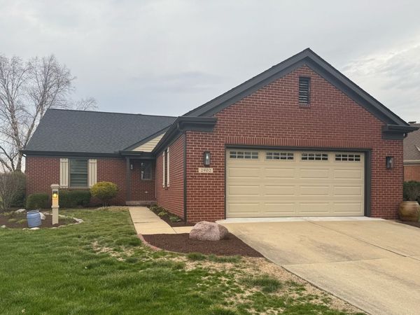 2902 Greystone Place , Champaign, IL 61822