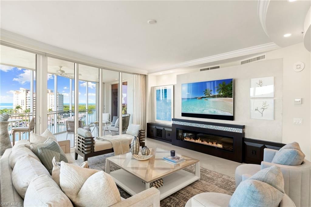 13665 Vanderbilt Dr, Unit 701, Naples, FL 34110 Photo