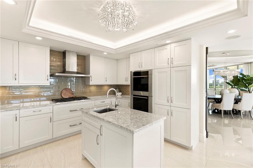 13665 Vanderbilt Dr, Unit 701, Naples, FL 34110 Photo
