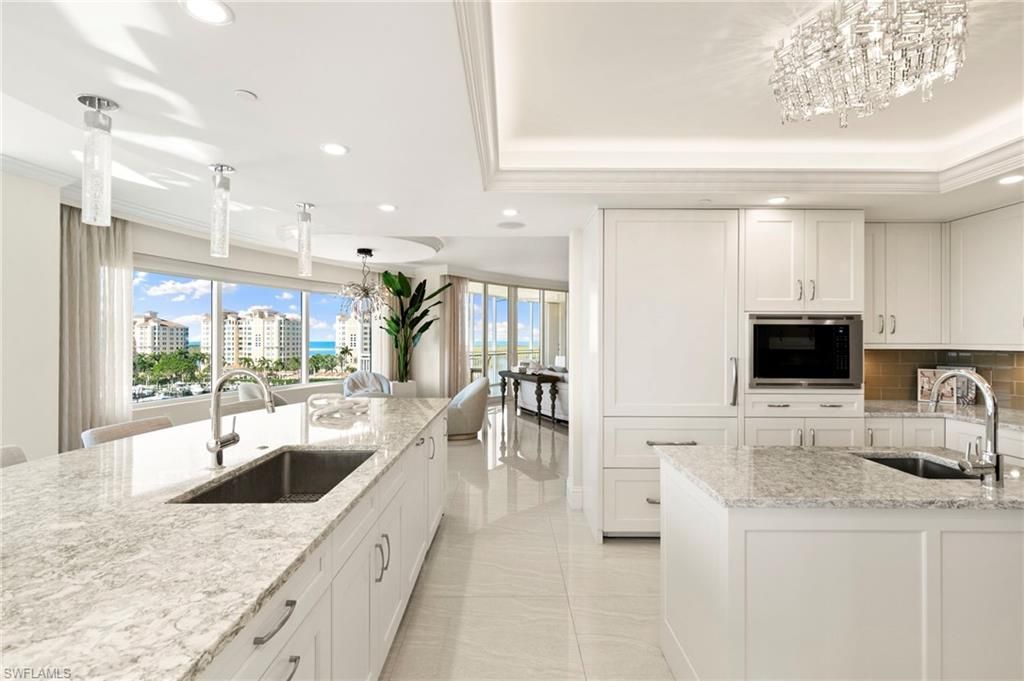 13665 Vanderbilt Dr, Unit 701, Naples, FL 34110 Photo