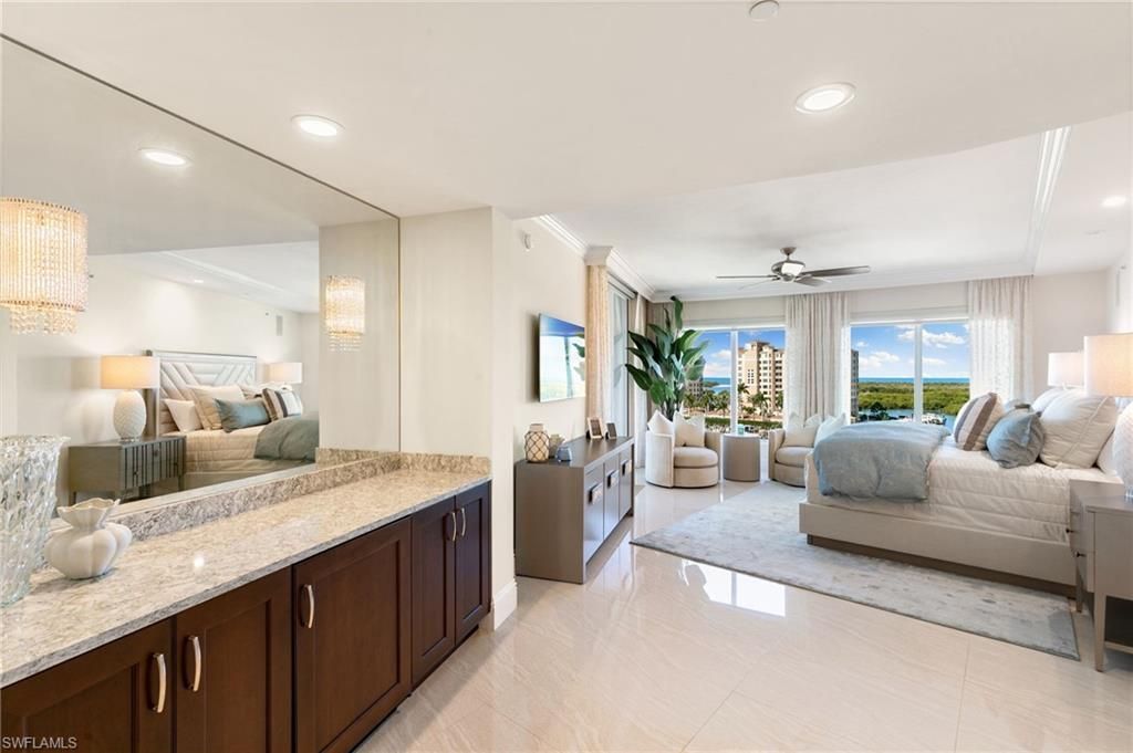 13665 Vanderbilt Dr, Unit 701, Naples, FL 34110 Photo