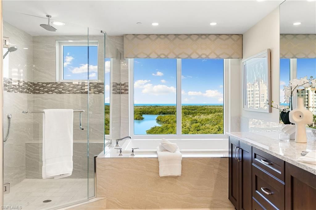 13665 Vanderbilt Dr, Unit 701, Naples, FL 34110 Photo
