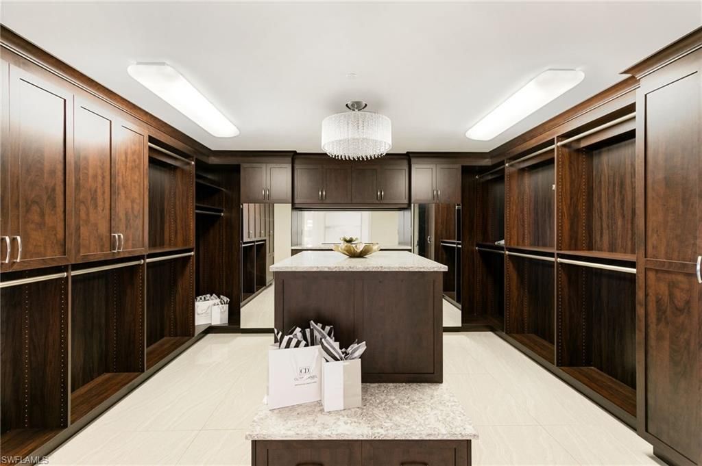 13665 Vanderbilt Dr, Unit 701, Naples, FL 34110 Photo