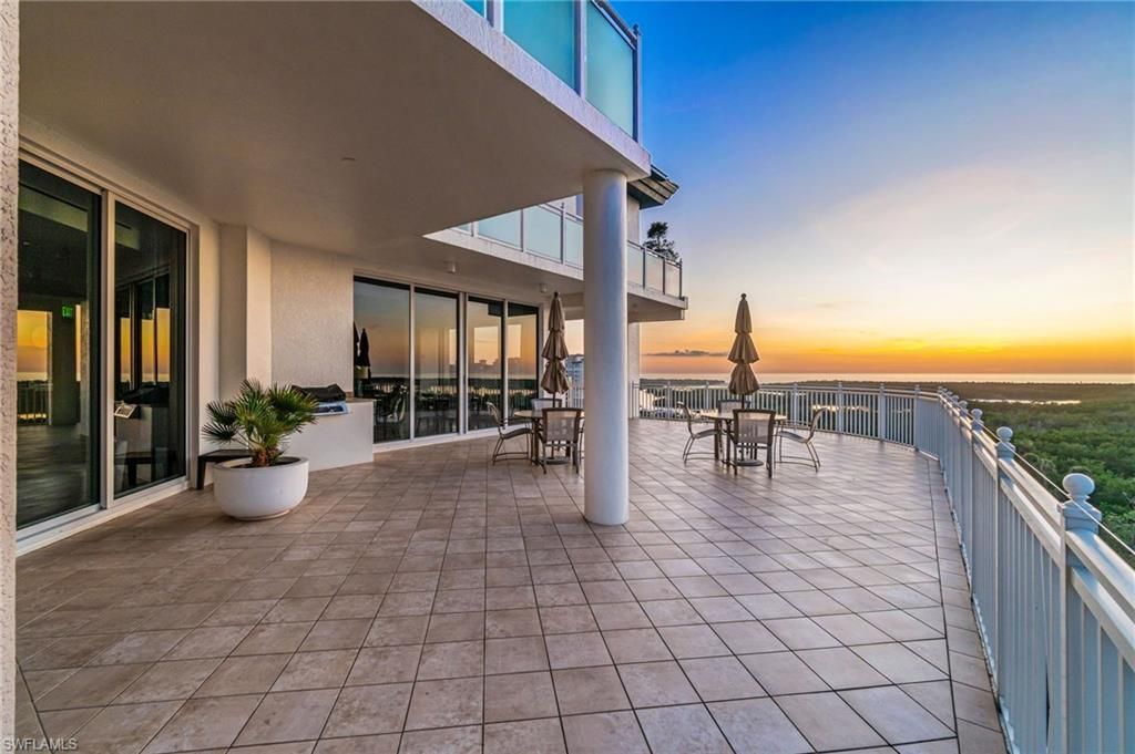 13665 Vanderbilt Dr, Unit 701, Naples, FL 34110 Photo