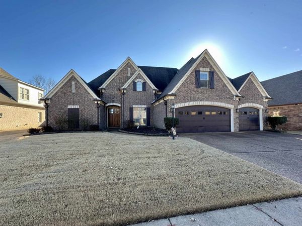 65 BRIARFIELD CV, Oakland, TN 38060