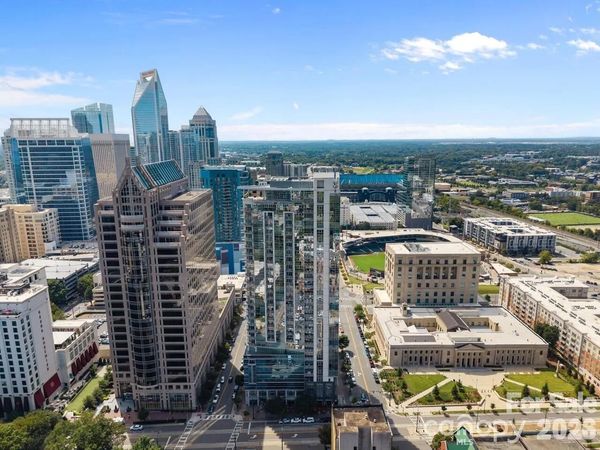 333 W Trade Street, Unit 1202, Charlotte, NC 28202