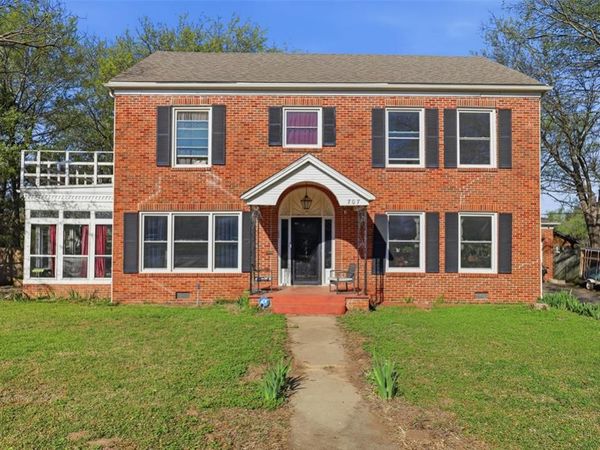 707 S Okfuskee Avenue, Wewoka, OK 74884