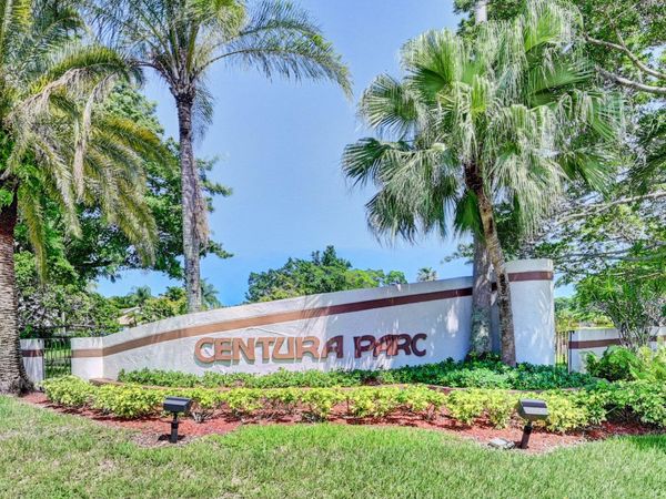 2384 NW 36th Avenue, Coconut Creek, FL 33066
