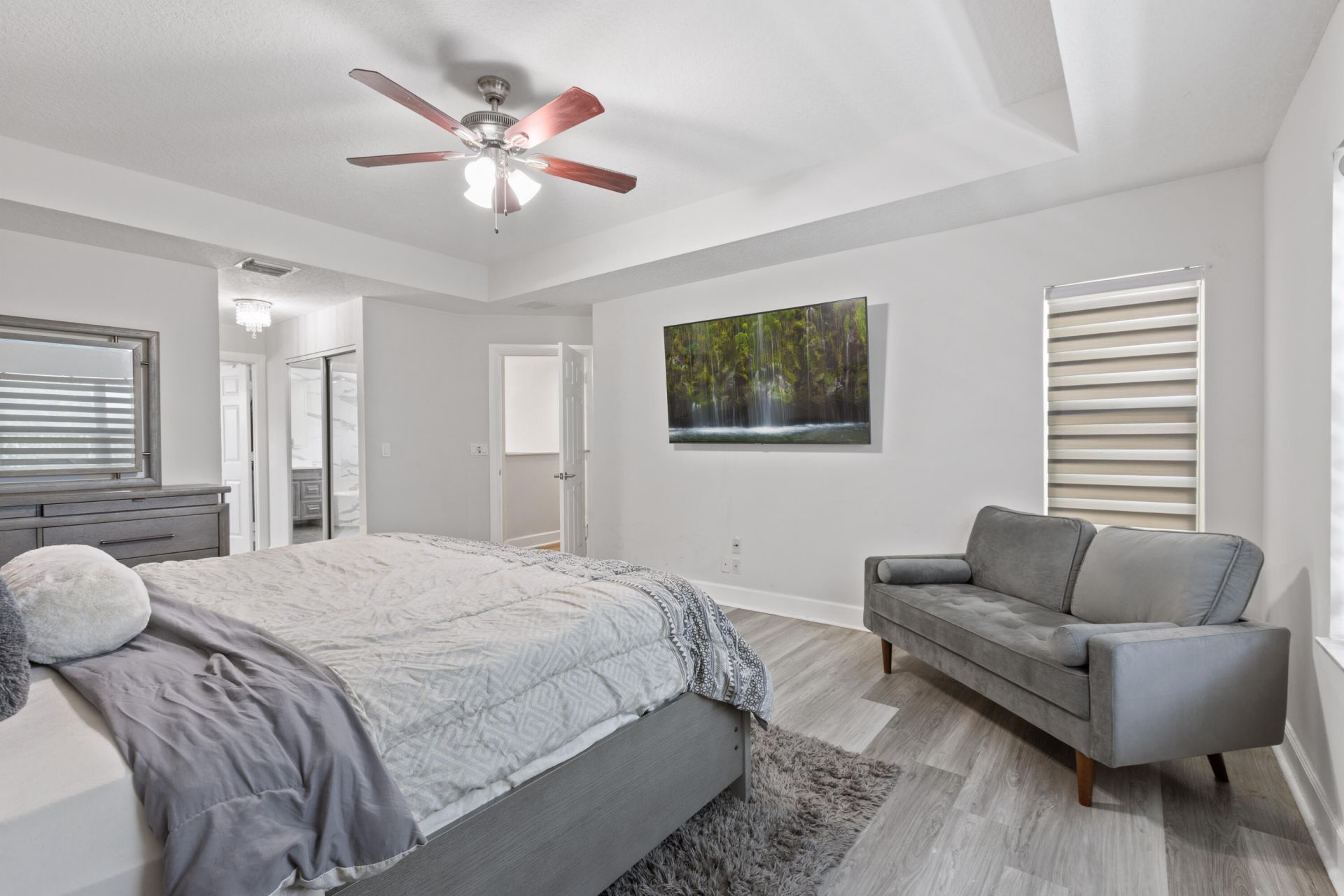 3221 El Camino Real, West Palm Beach, FL 33409 Photo