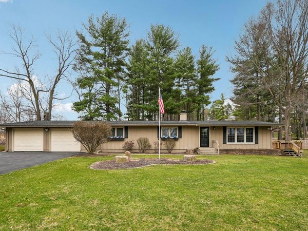 W8059 Bay View Dr, Whitewater, WI 53190