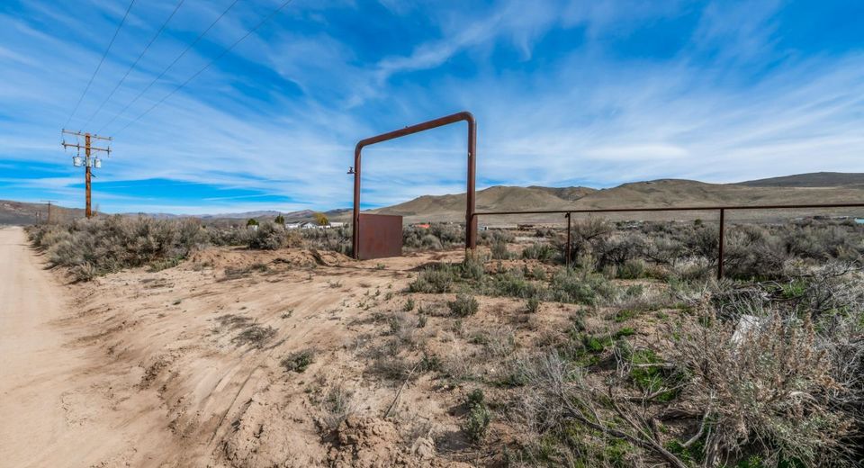 15700 Dry Valley Road, Reno, NV 89508 Photo