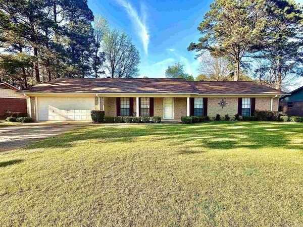 1354 Camellia Drive, Camden, AR 71701