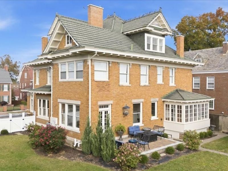 1358 Market Street, Parkersburg, WV 26101 Photo 2