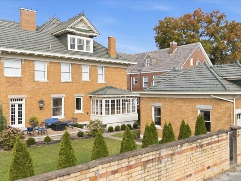 1358 Market Street, Parkersburg, WV 26101 Photo 3